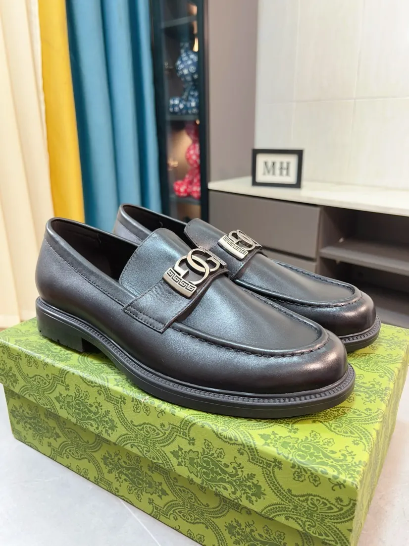 Men's shoes 💰500🌹🌹[GUCCI Gucci] A new style of formal men's leather shoes is coming ~ The original quality upper is made of Italian cowhide➕The leather is soft and delicate, comfortable and soft. The top layer of genuine leather, rubber wear-resistant outsole, the shoe shape is dignified and domineering, and the luxury charm is not concealed! The natural and free nouveau riche leads the trend. Code number: 38-44